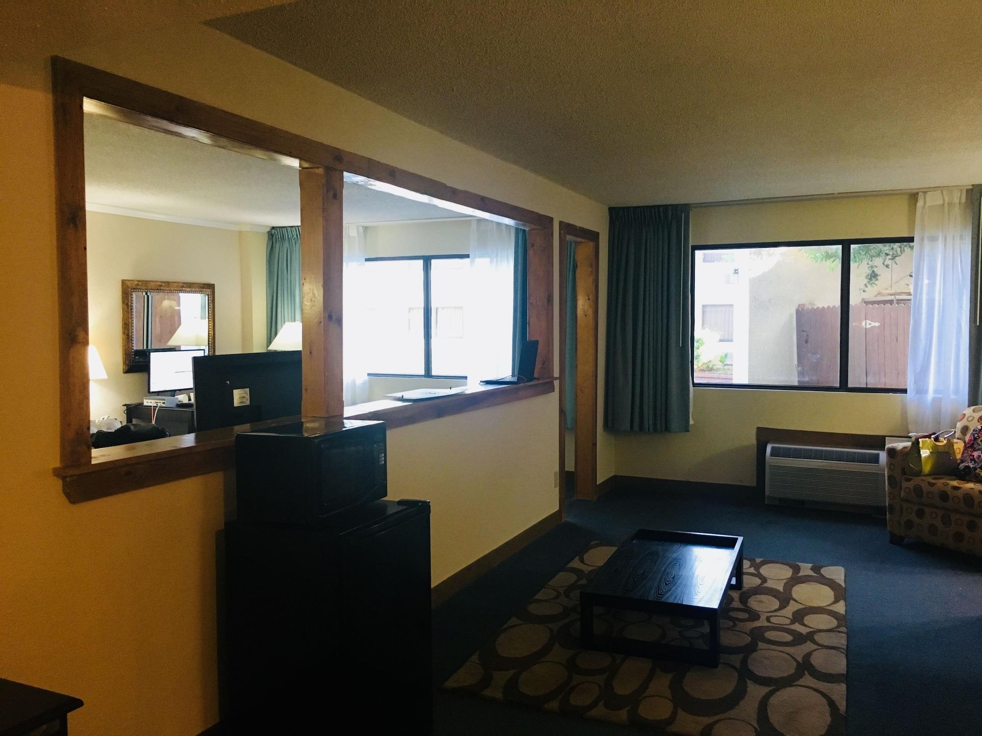 Days Inn By Wyndham שרמן מראה חיצוני תמונה