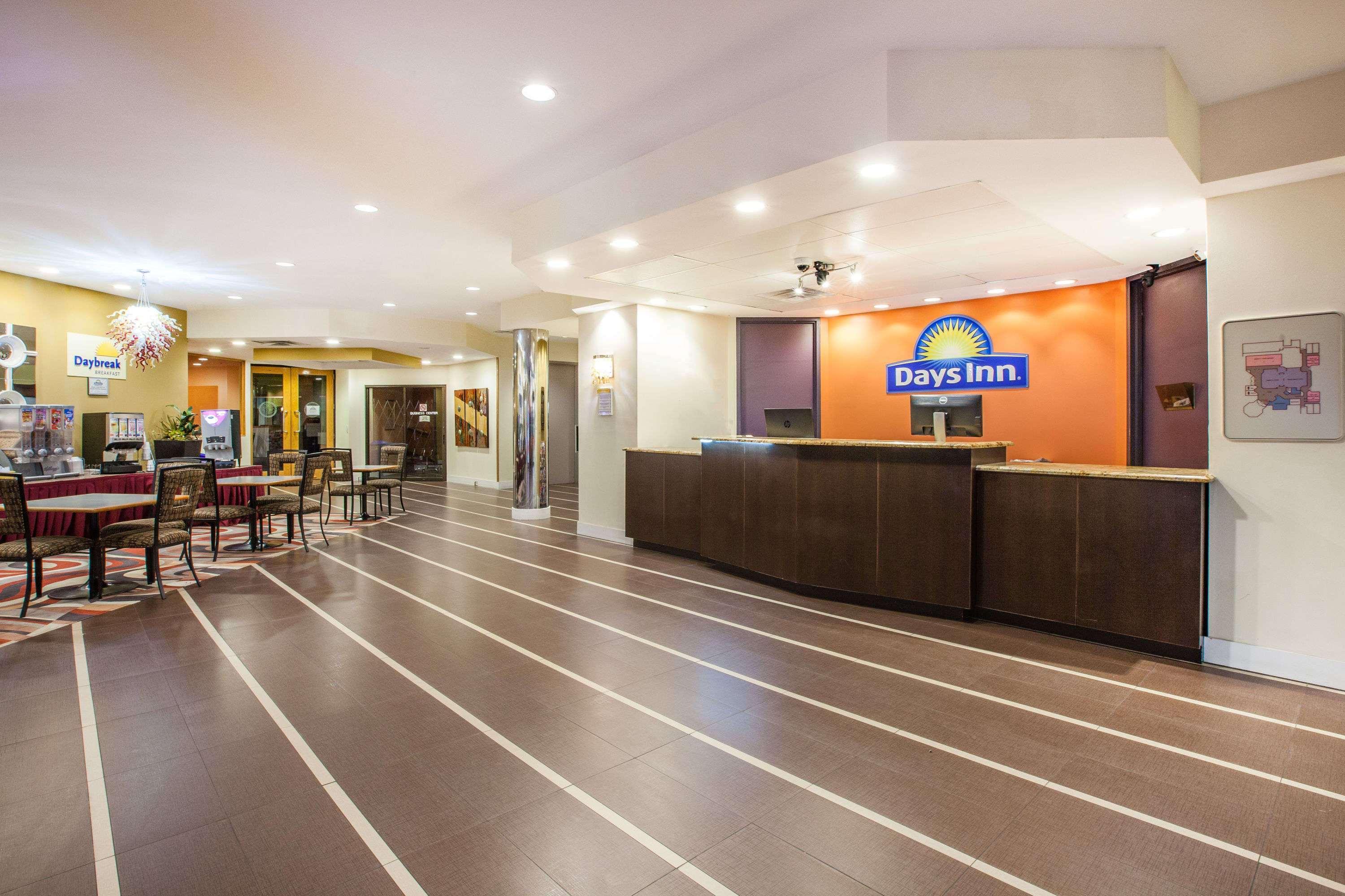 Days Inn By Wyndham שרמן מראה חיצוני תמונה