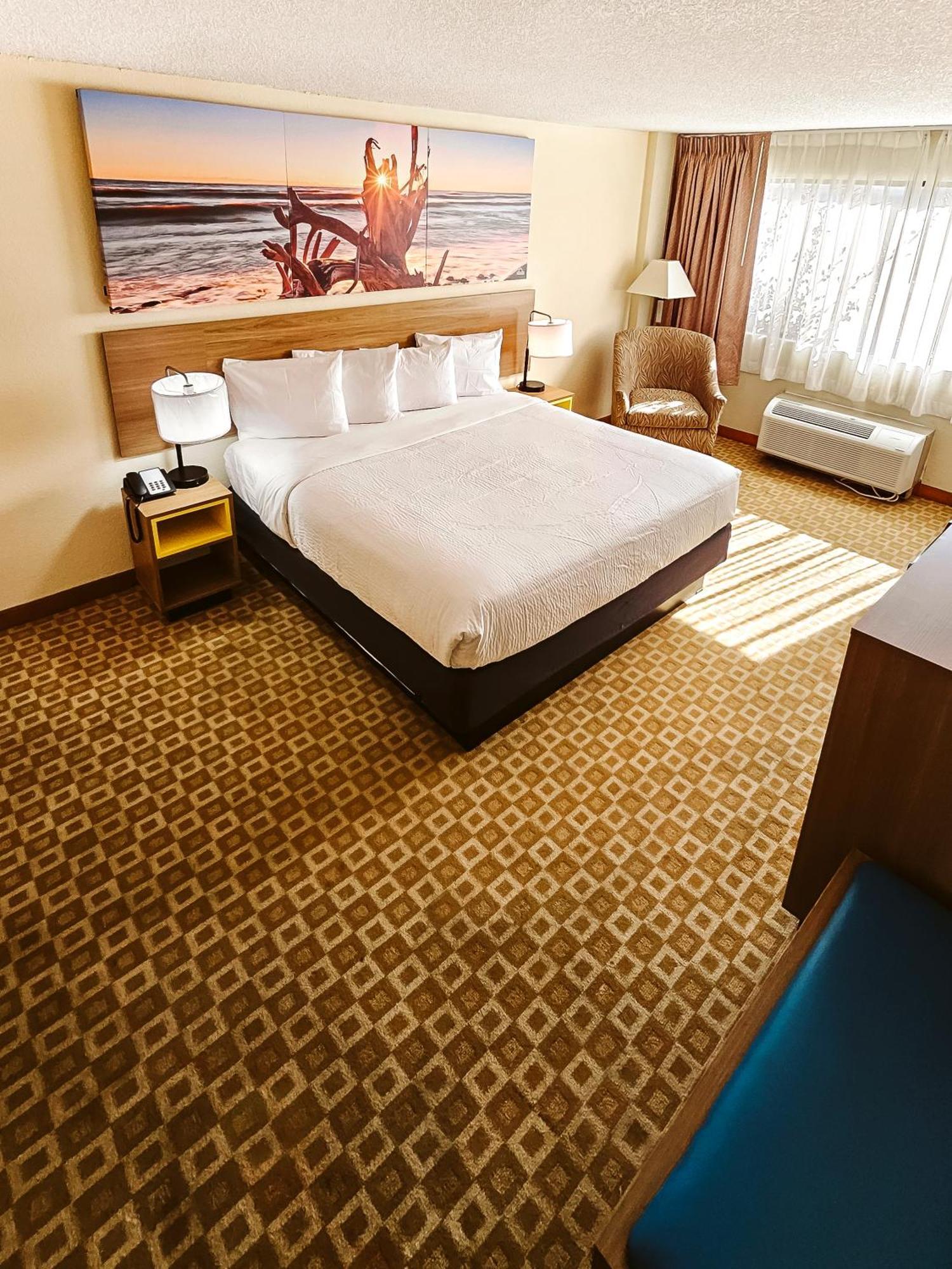Days Inn By Wyndham שרמן מראה חיצוני תמונה