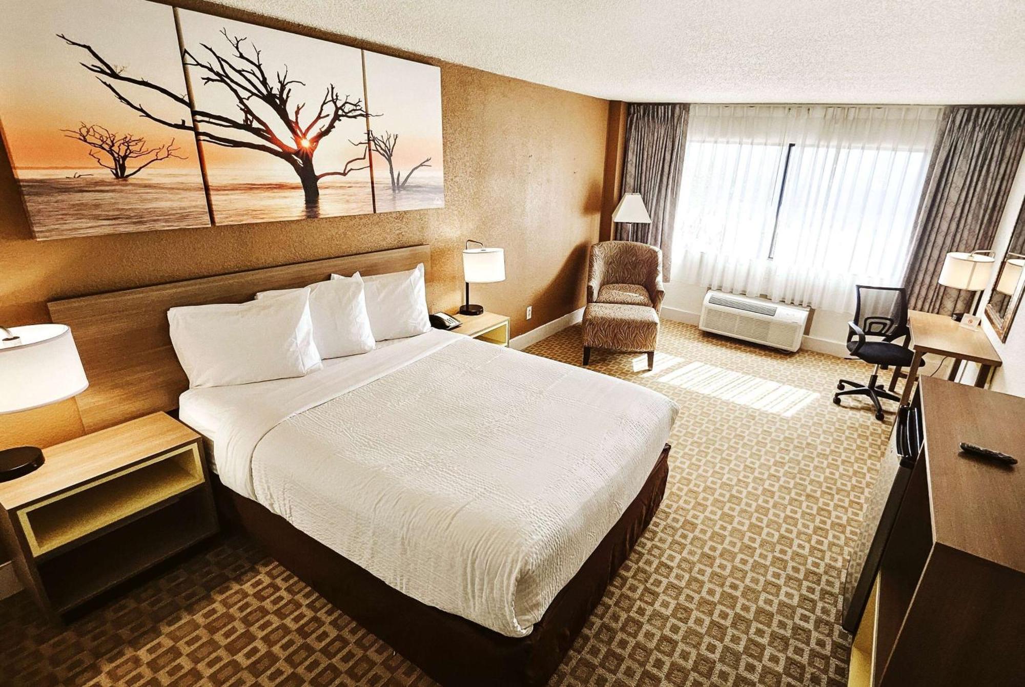 Days Inn By Wyndham שרמן מראה חיצוני תמונה