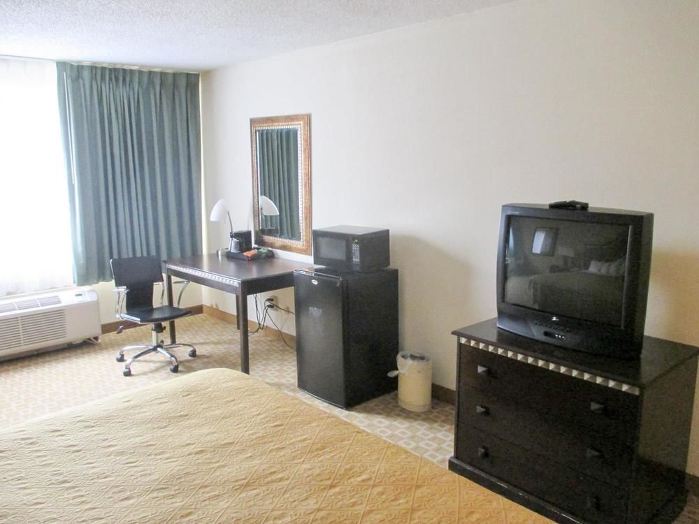 Days Inn By Wyndham שרמן מראה חיצוני תמונה