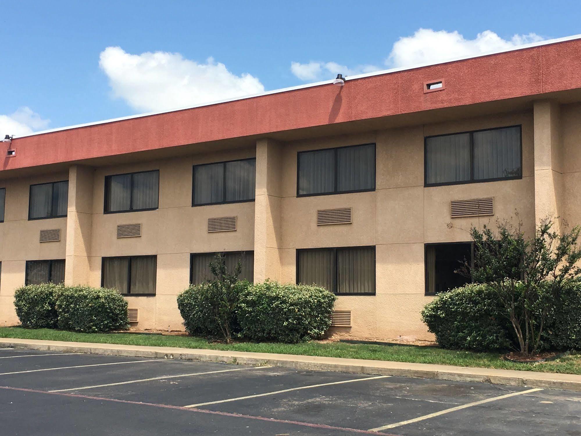 Days Inn By Wyndham שרמן מראה חיצוני תמונה